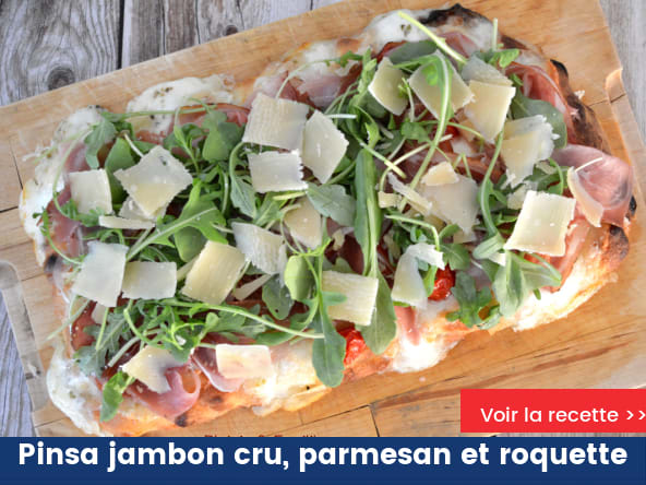 Pinsa jambon cru, parmesan et roquette